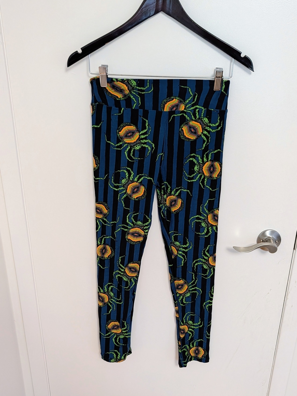 LuLaRoe One Size Spider Print Leggings